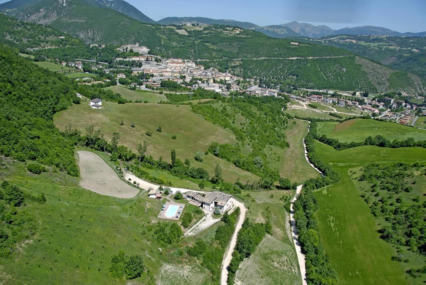 Agriturismo Valle Tezze Cascia Exterior foto